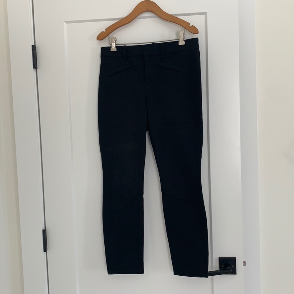Basic black pedal pusher pants